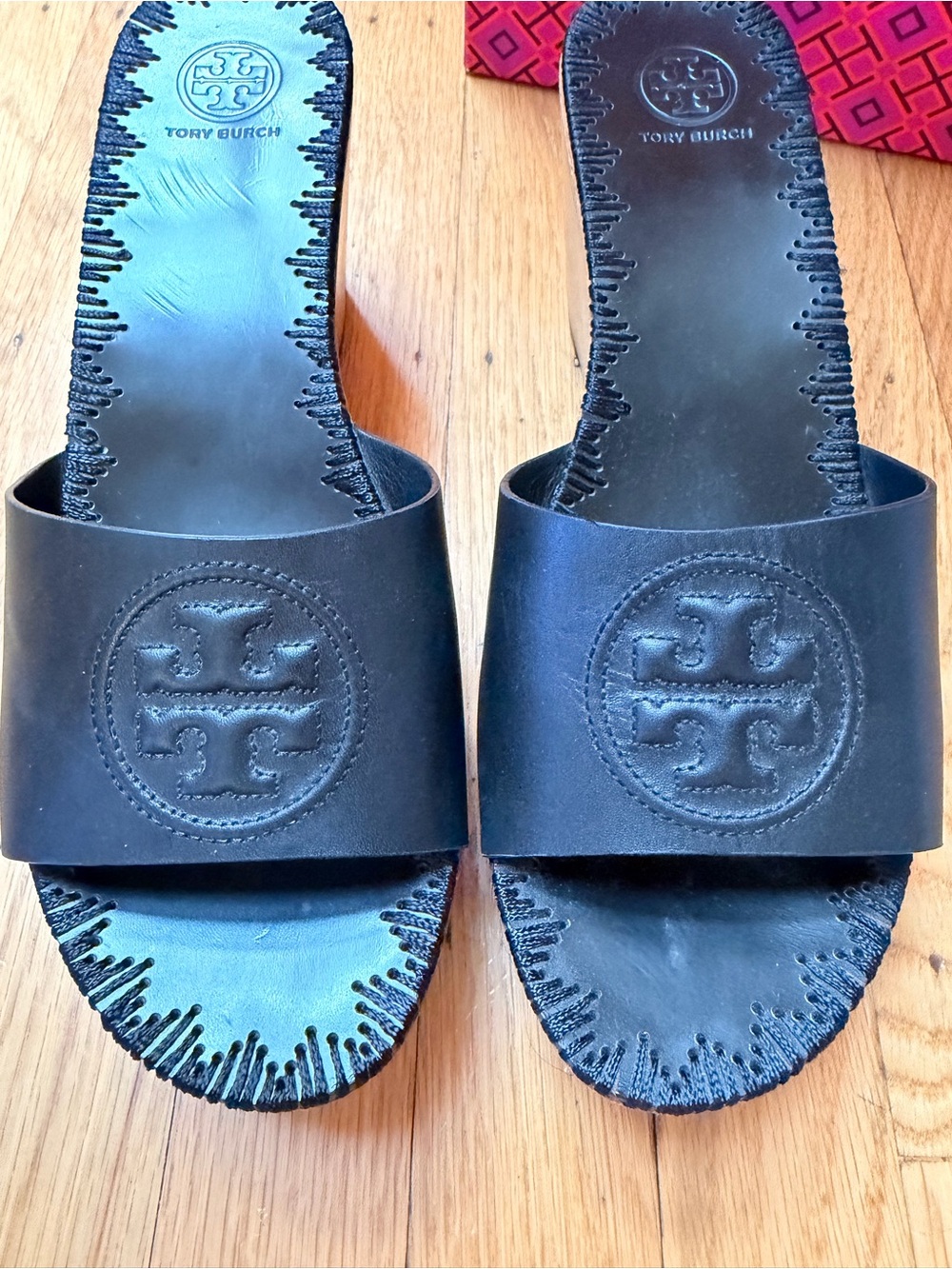 Tory Burch Patty Black Leather Slide Wedge with Wood-Effect Platform - Picture 5 of 9